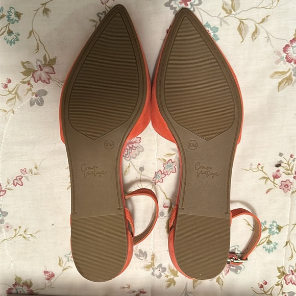 NIB Crown Vintage Evalinda ankle strap cutout wedge shoe - Picture 7 of 8